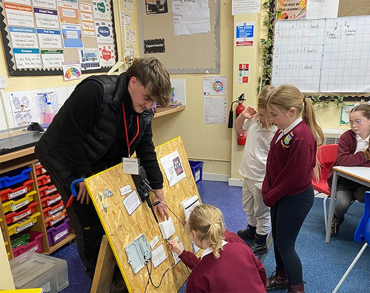 Quickline Sparks Future Engineers at Skipsea Primary School